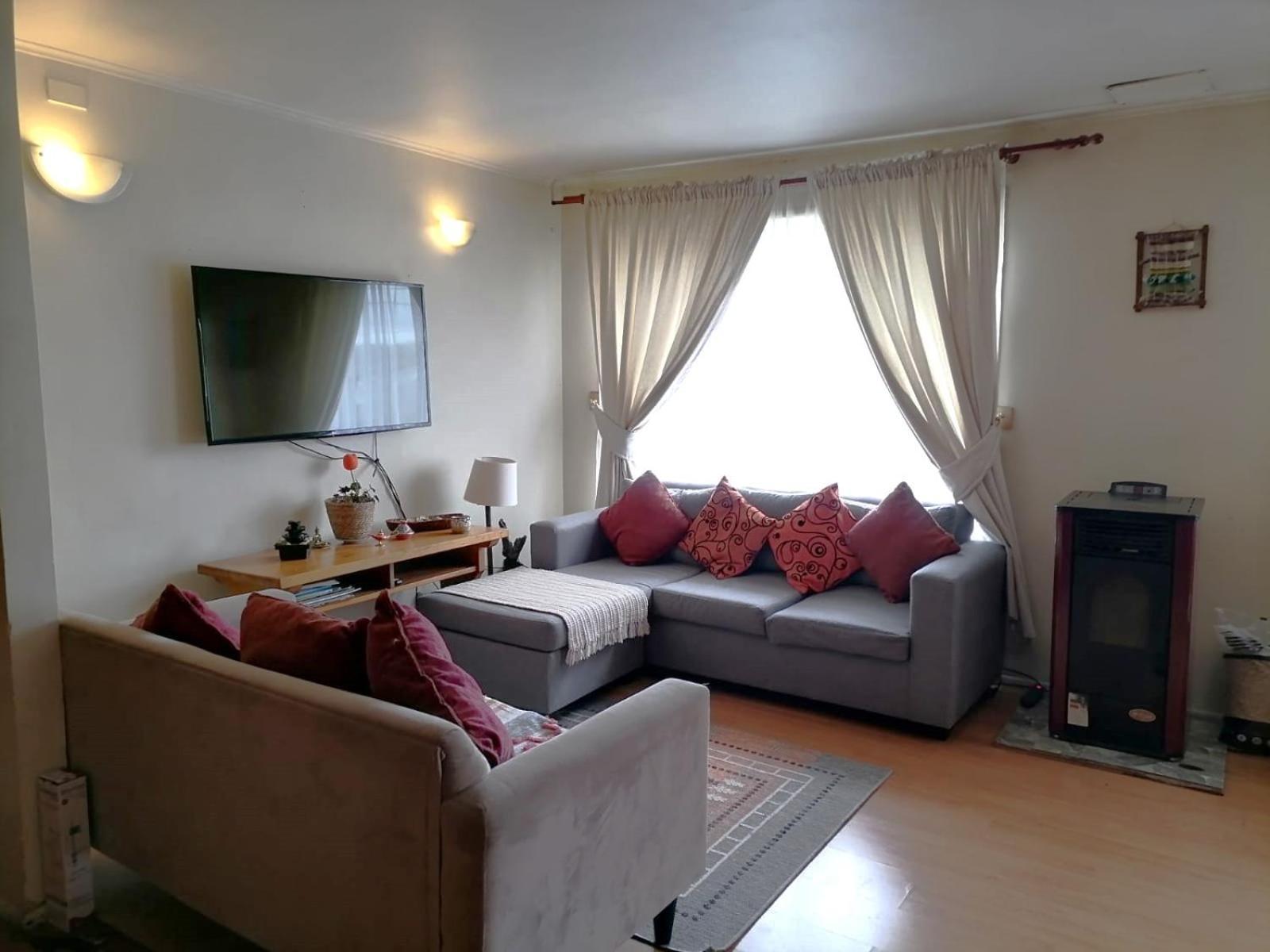 Acogedora Casa En El Sur De Chile, Ubicada En Barrio Residencial *